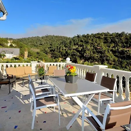Riviera Villa