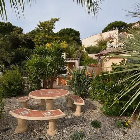 Riviera Villa *